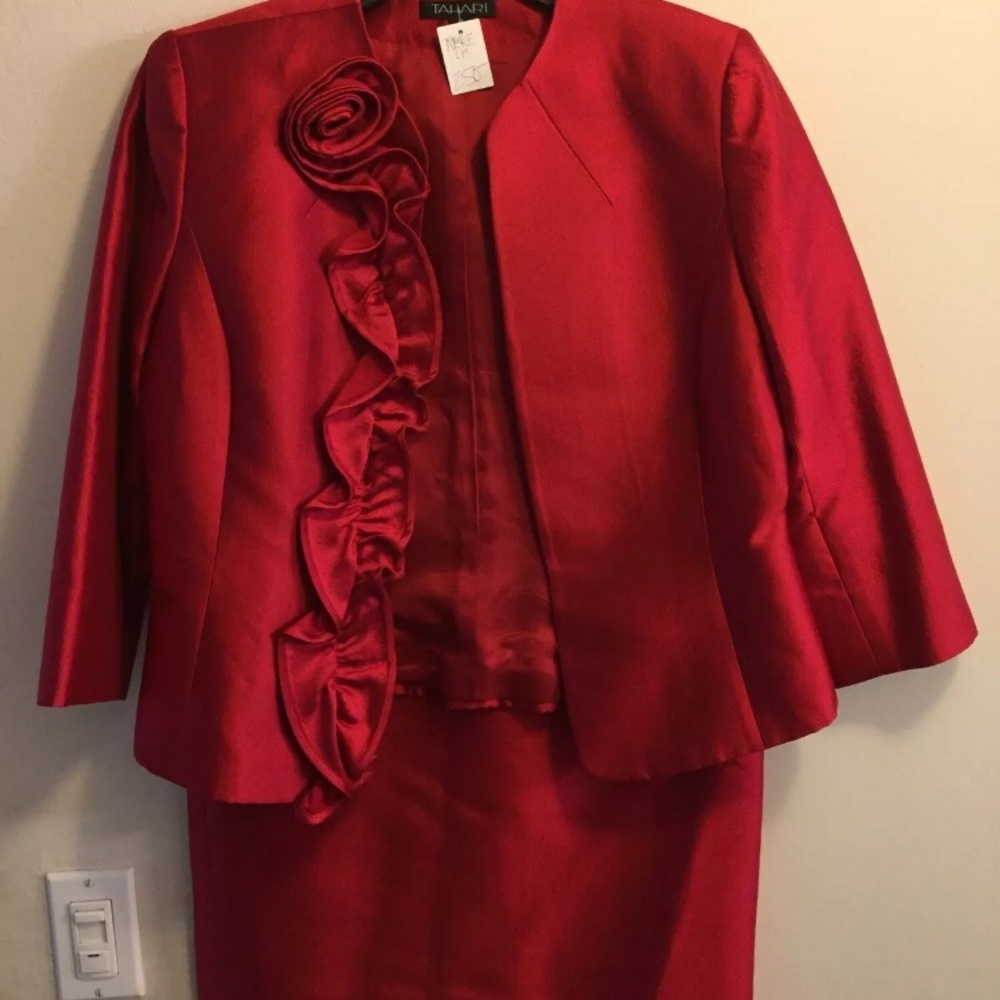 Screen Worn Arrested Development Jacket & Skirt - image 2